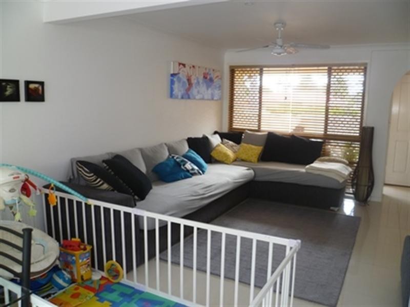 26/2 Karbunya Street, Mermaid Waters QLD 4218