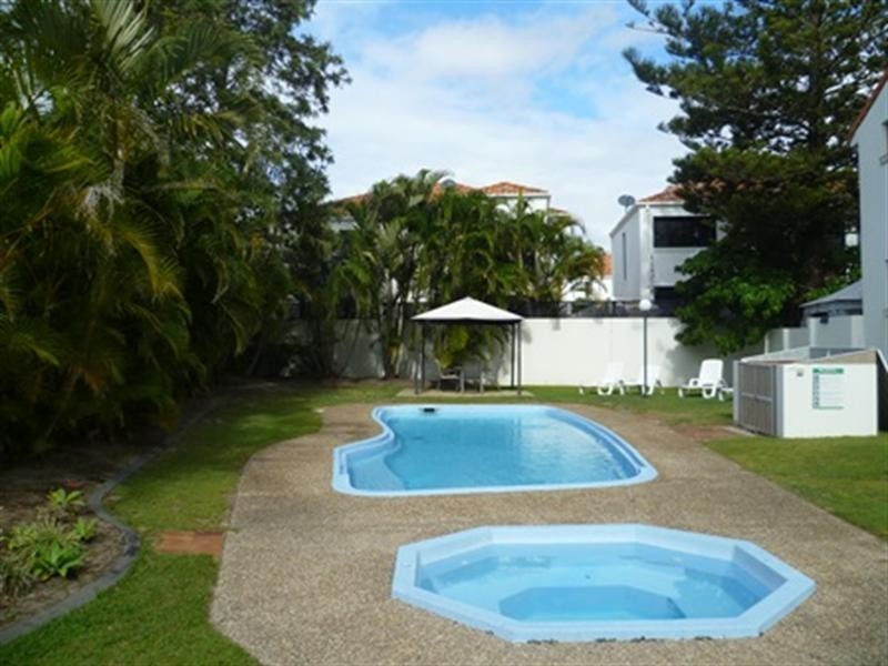 26/2 Karbunya Street, Mermaid Waters QLD 4218