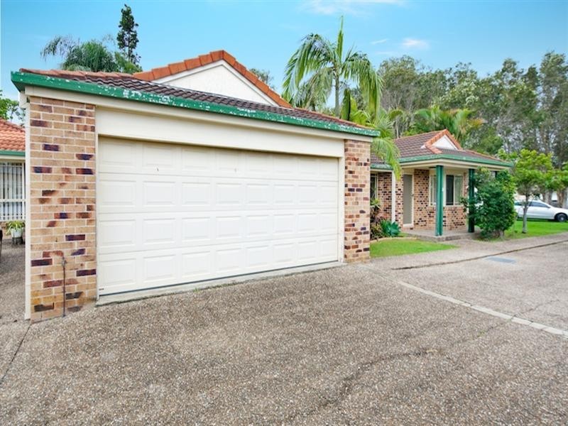 2/423 Oxley Drive, Runaway Bay QLD 4216