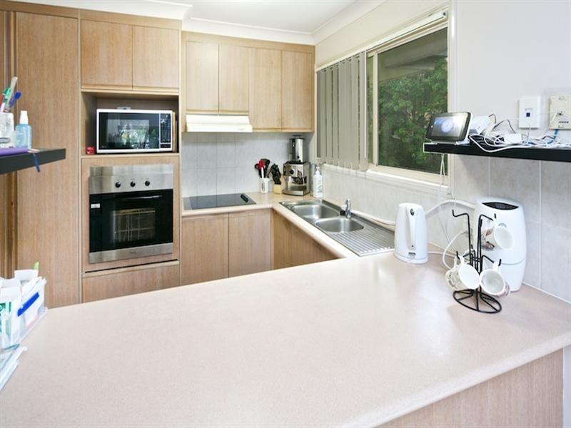 2/423 Oxley Drive, Runaway Bay QLD 4216