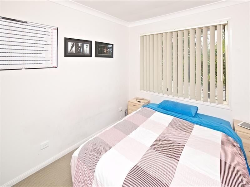 2/423 Oxley Drive, Runaway Bay QLD 4216