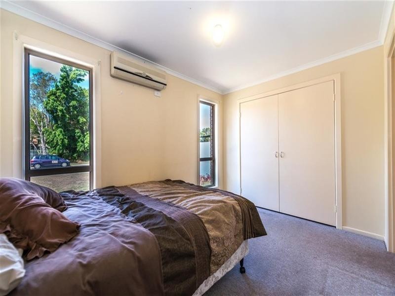 2/17 Kangaroo Avenue, Coombabah QLD 4216