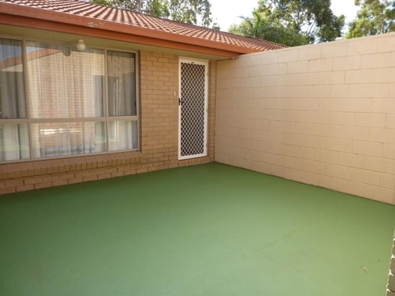 2/17 Kangaroo Avenue, Coombabah QLD 4216