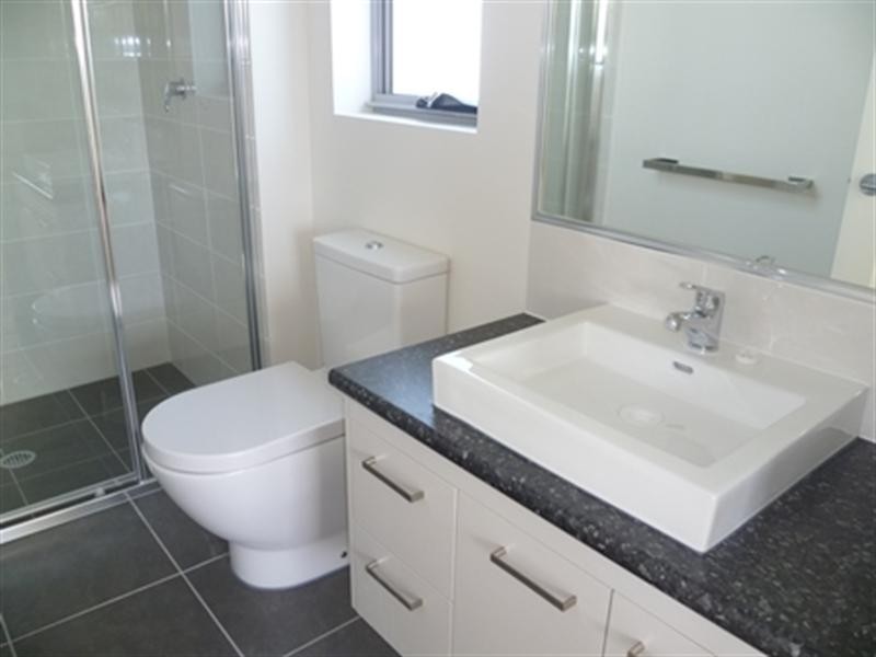 77 Brighton Street, Biggera Waters QLD 4216