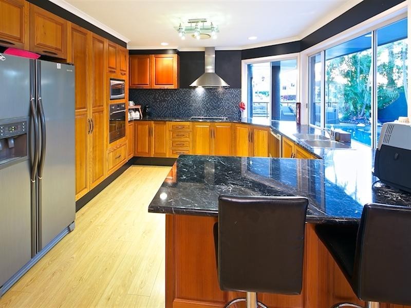 13 Cockleshell Court, Runaway Bay QLD 4216