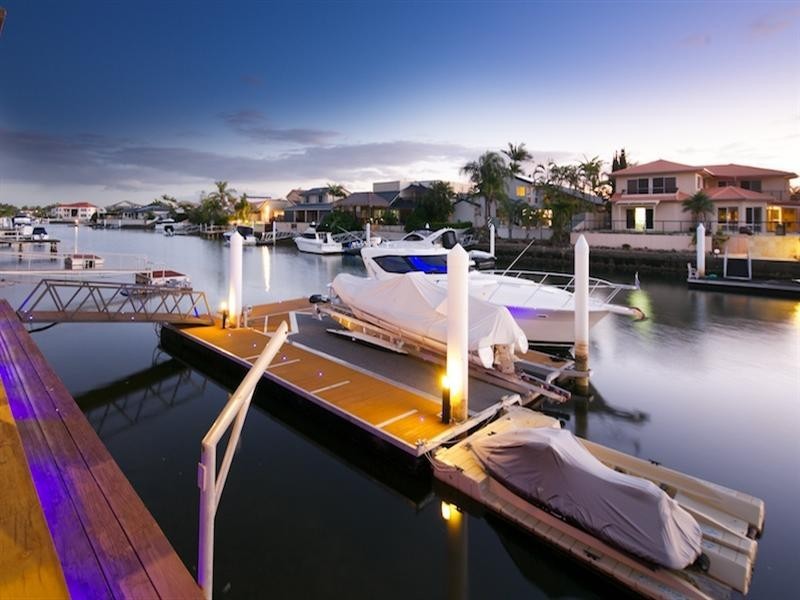 13 Cockleshell Court, Runaway Bay QLD 4216