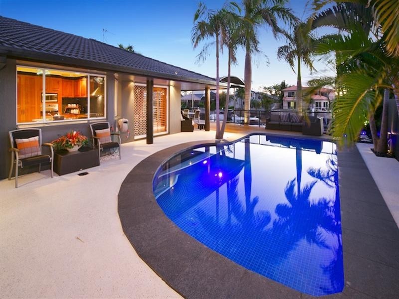 13 Cockleshell Court, Runaway Bay QLD 4216