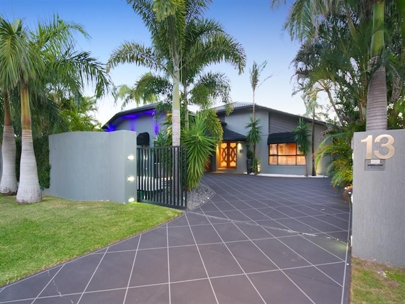 13 Cockleshell Court, Runaway Bay QLD 4216