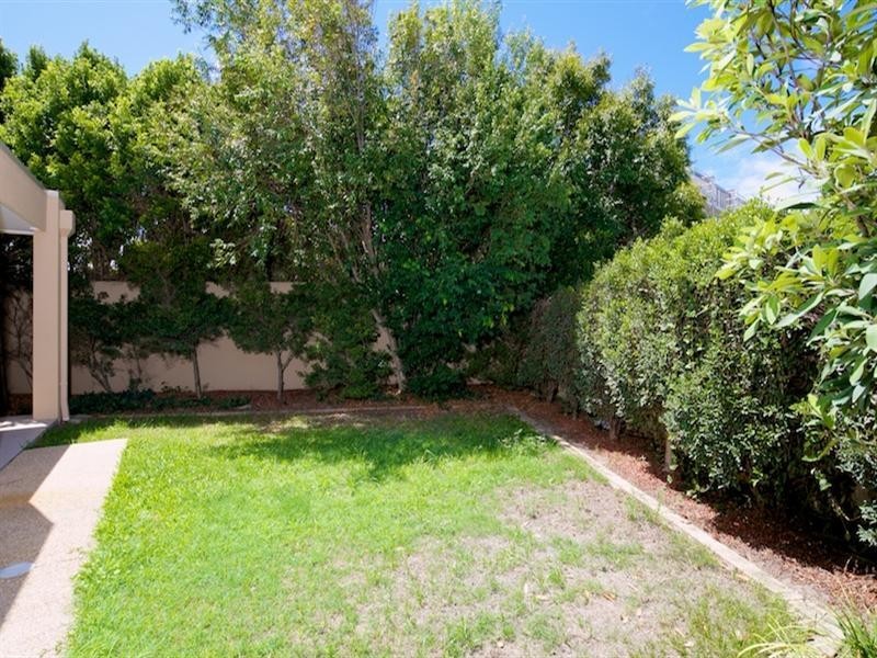 69 East Quay Drive, Biggera Waters QLD 4216