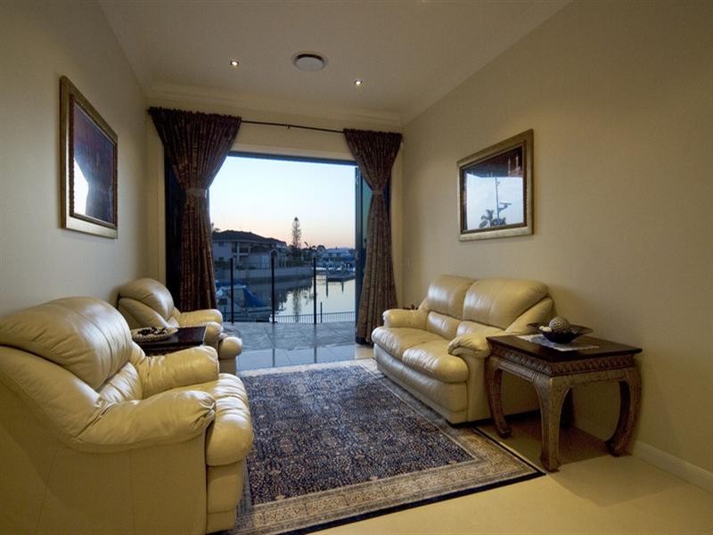 46 Shearwater Esplanade, Runaway Bay QLD 4216