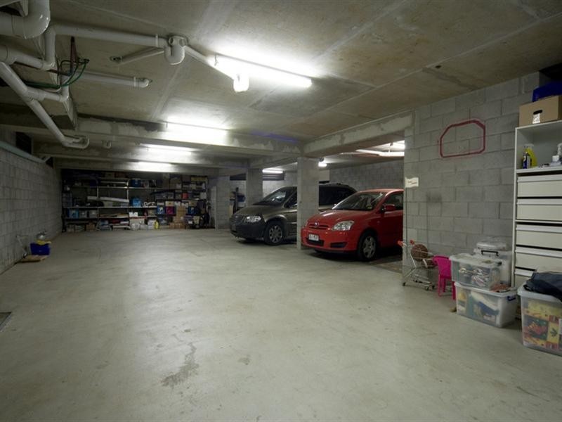 46 Shearwater Esplanade, Runaway Bay QLD 4216