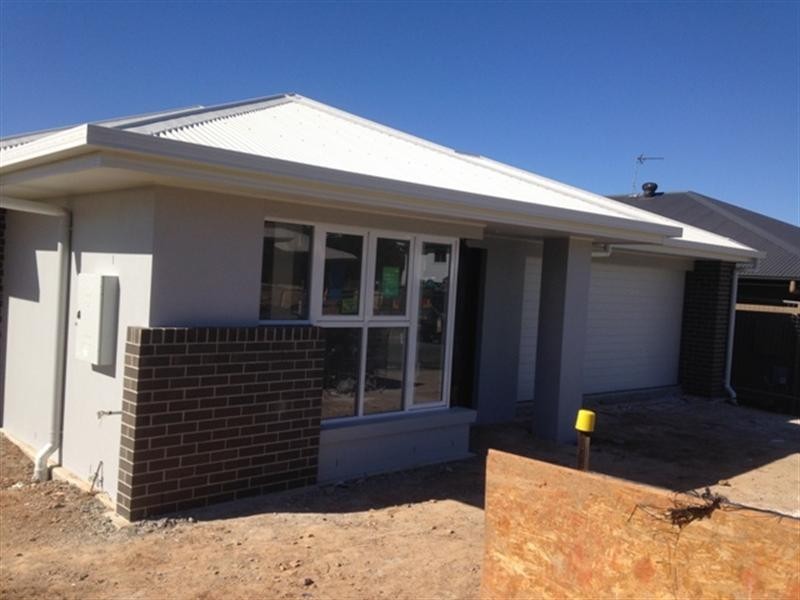 9 Millers Lane, Maudsland QLD 4210