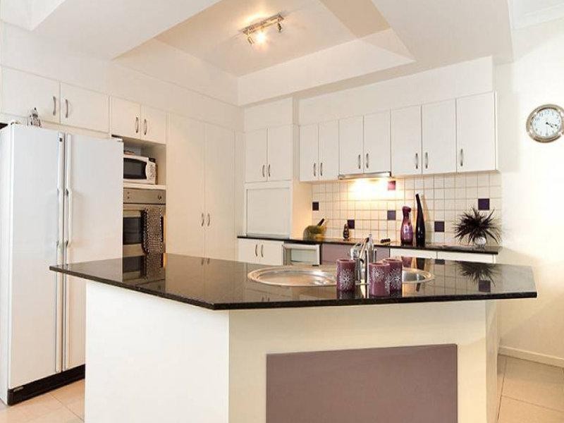 3/445 Pine Ridge Road, Runaway Bay QLD 4216