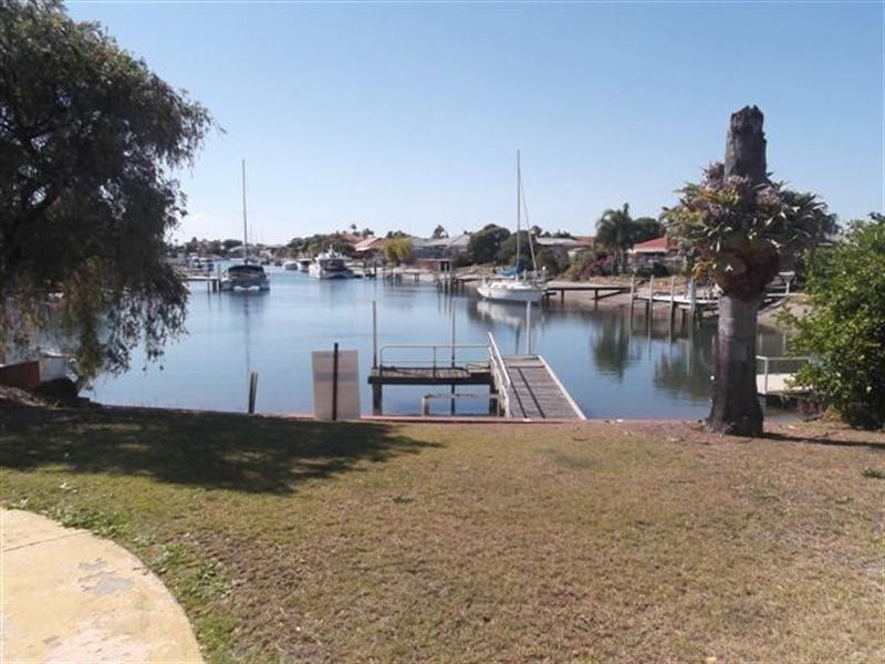 11 O’Grady Drive, Paradise Point QLD 4216