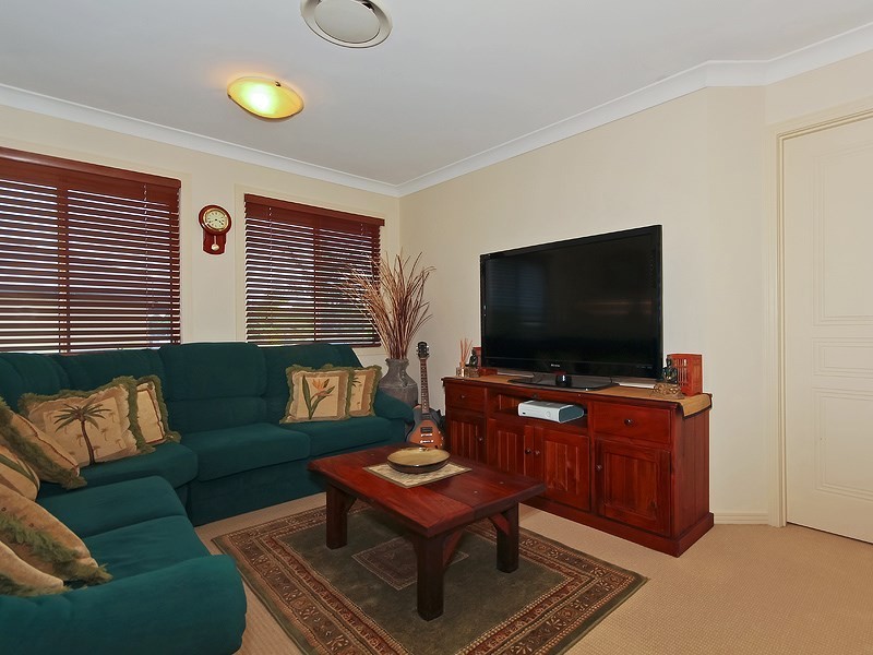 25 Brittany Drive, Oxenford QLD 4210