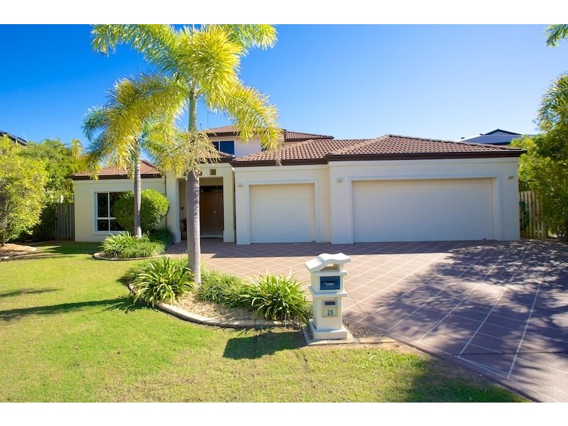 25 Brittany Drive, Oxenford QLD 4210