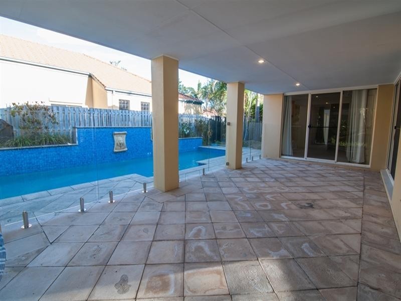 35 Ken Crescent, Helensvale QLD 4212