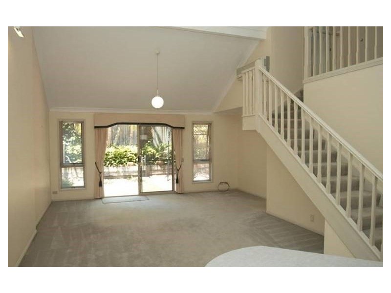 2/264-268 Oxley Drive, Coombabah QLD 4216