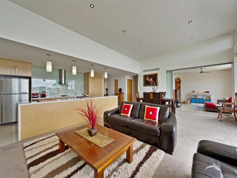 342/3 Pendraat Parade, Hope Island QLD 4212