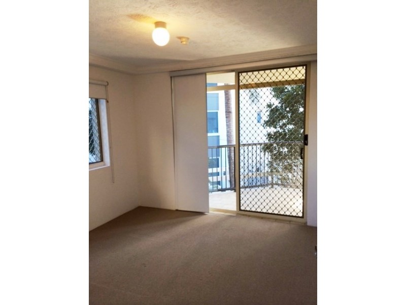 13/418 Marine Parade, Biggera Waters QLD 4216
