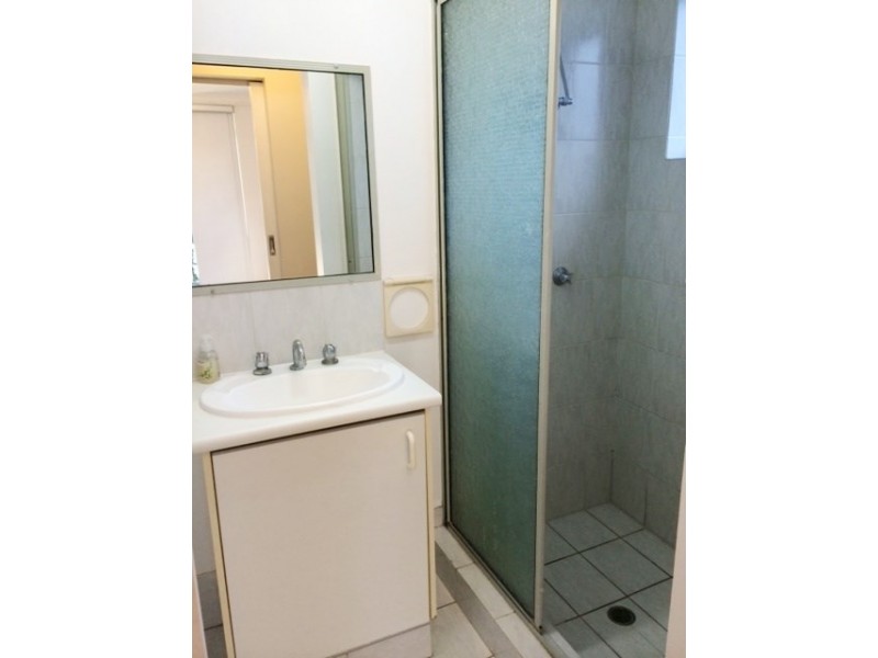 13/418 Marine Parade, Biggera Waters QLD 4216