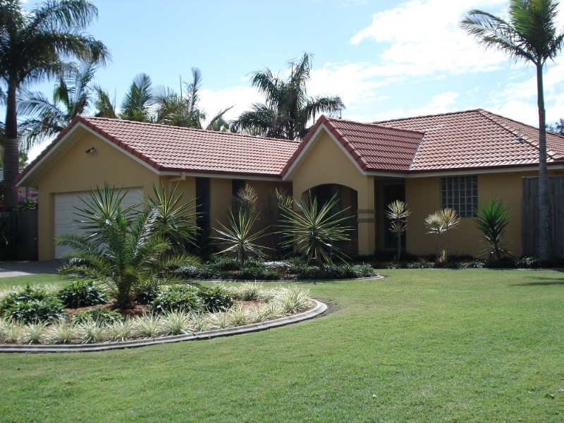 25 Westpark Court, Helensvale QLD 4212