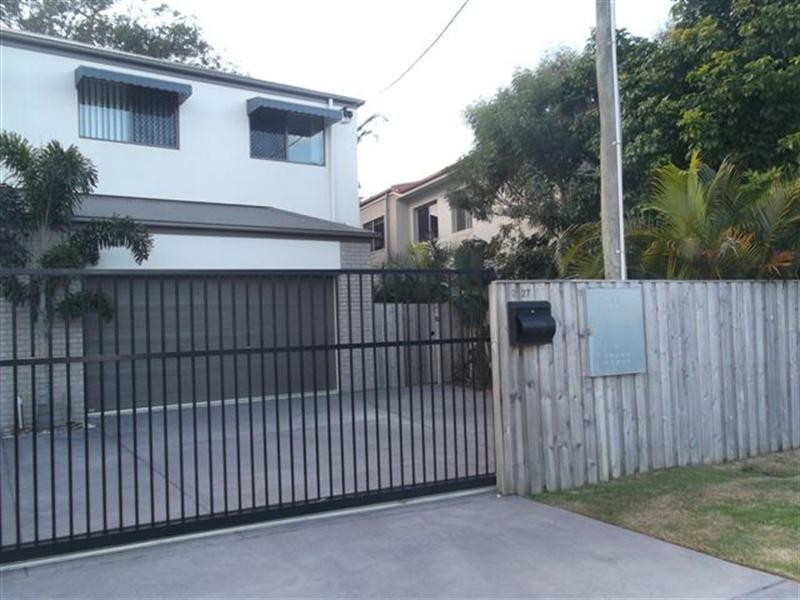 2/27 Clark Street, Biggera Waters QLD 4216