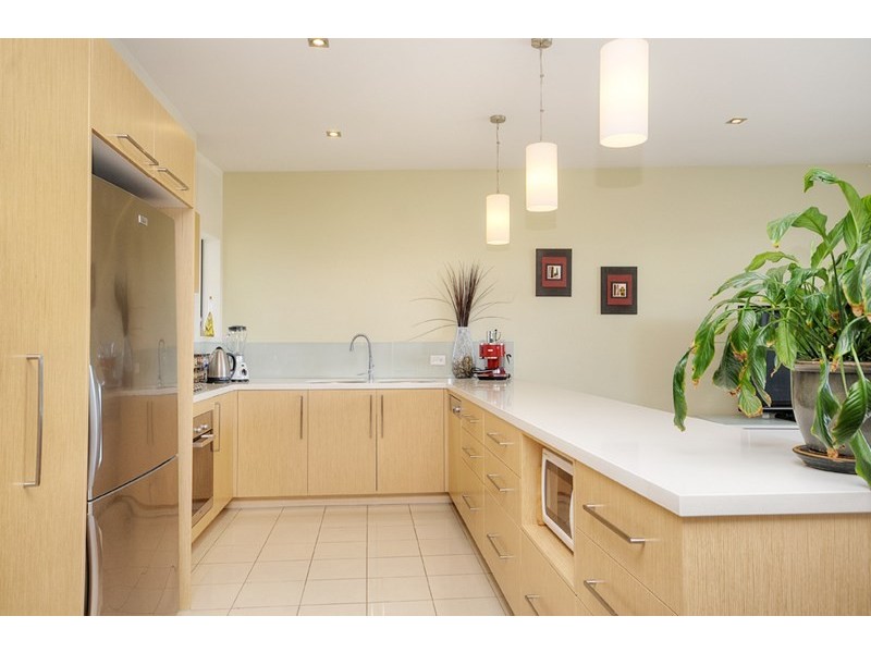 227/3 Pendraat Parade, Hope Island QLD 4212