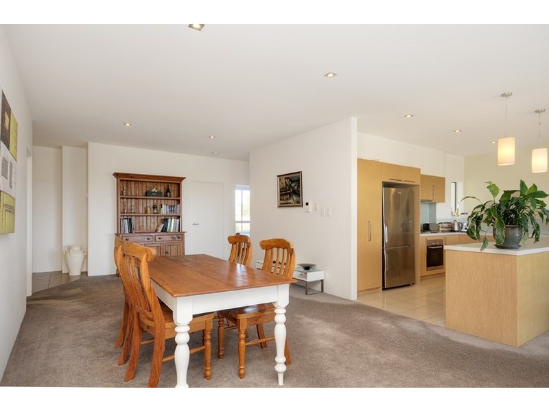 227/3 Pendraat Parade, Hope Island QLD 4212