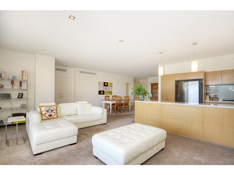 227/3 Pendraat Parade, Hope Island QLD 4212