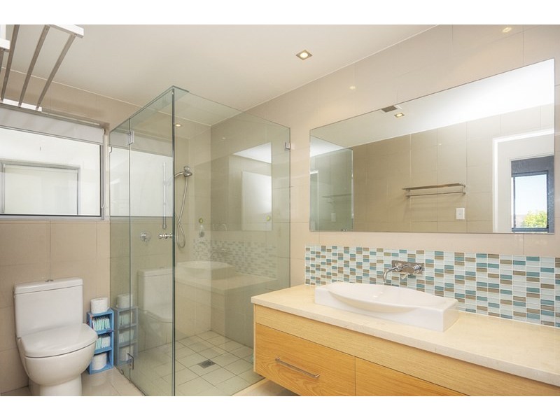 227/3 Pendraat Parade, Hope Island QLD 4212