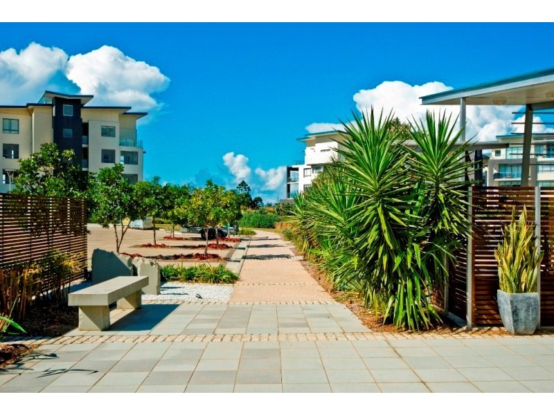 227/3 Pendraat Parade, Hope Island QLD 4212