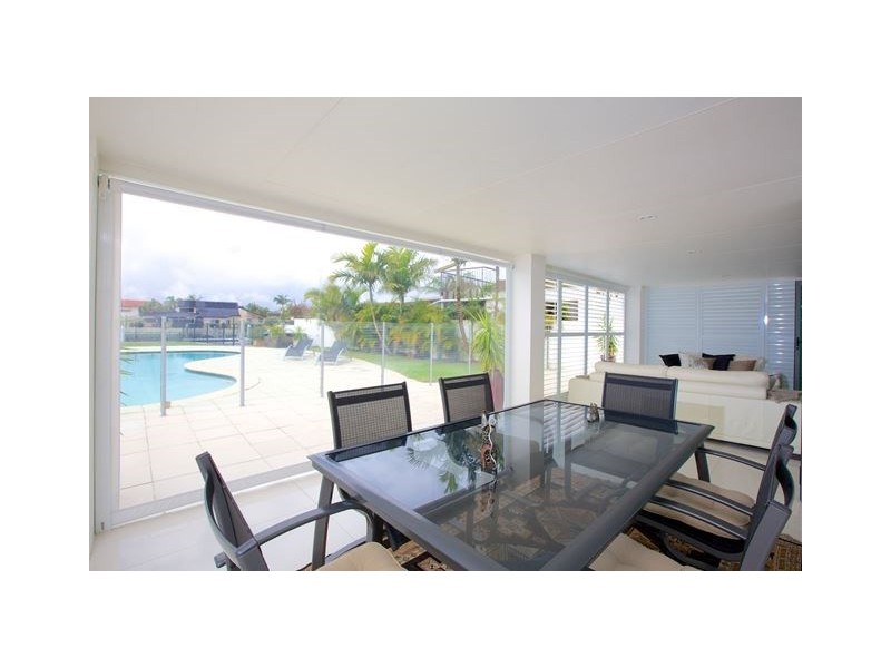 45 Daru Avenue, Runaway Bay QLD 4216