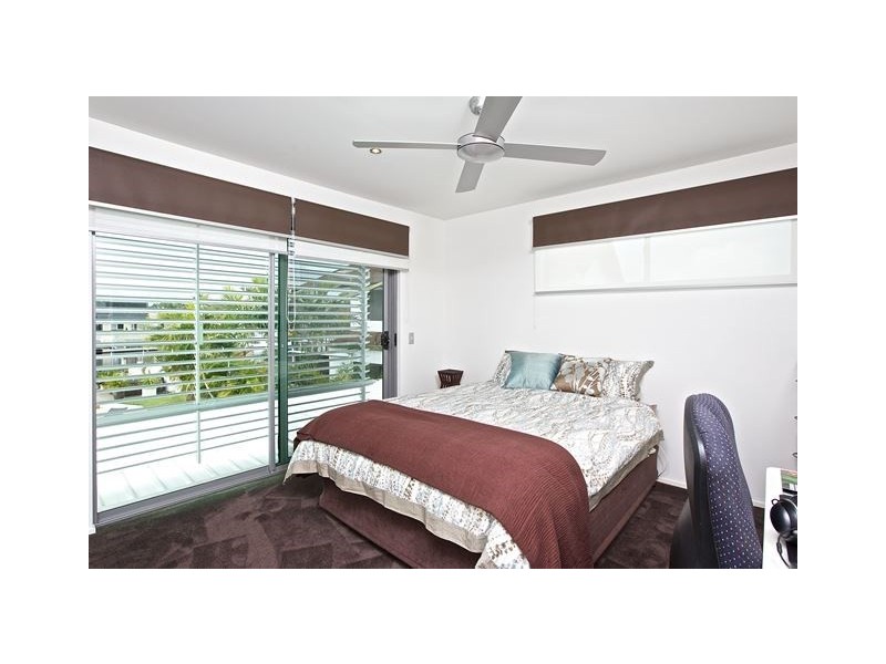 45 Daru Avenue, Runaway Bay QLD 4216