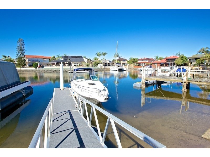 45 Daru Avenue, Runaway Bay QLD 4216