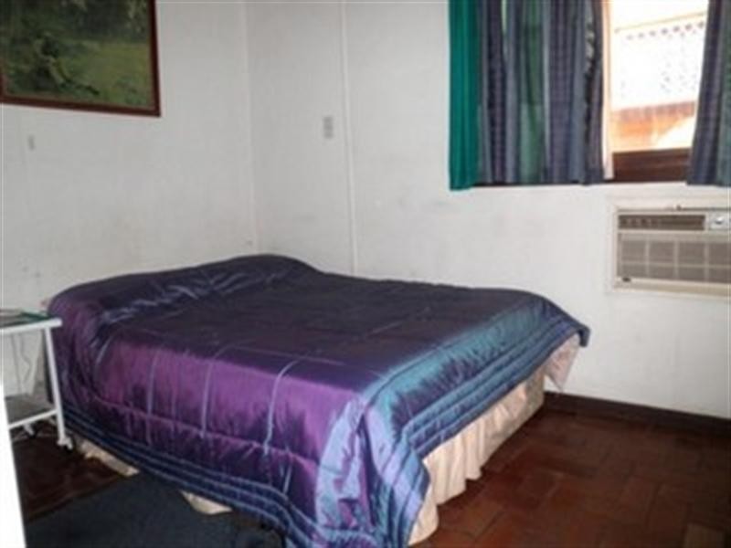 14 Victor Avenue, Paradise Point QLD 4216