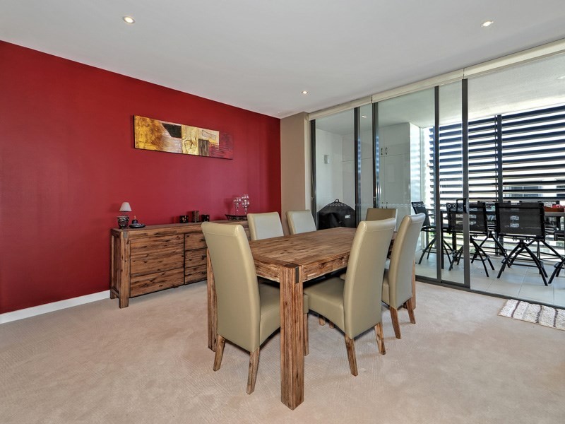 1304/1 Sunset Avenue, Paradise Point QLD 4216