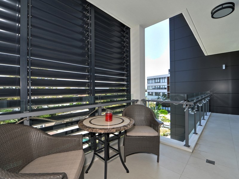 1304/1 Sunset Avenue, Paradise Point QLD 4216