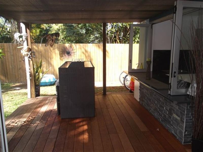 17 Coombabah Road, Runaway Bay QLD 4216