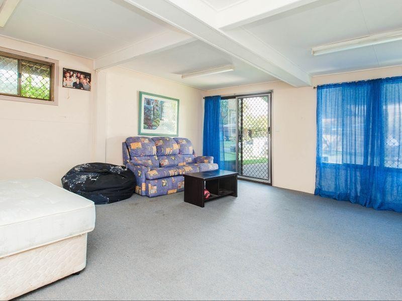 15 Iando Street, Coombabah QLD 4216