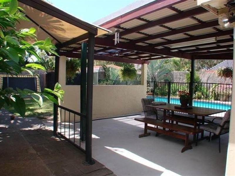15 Iando Street, Coombabah QLD 4216