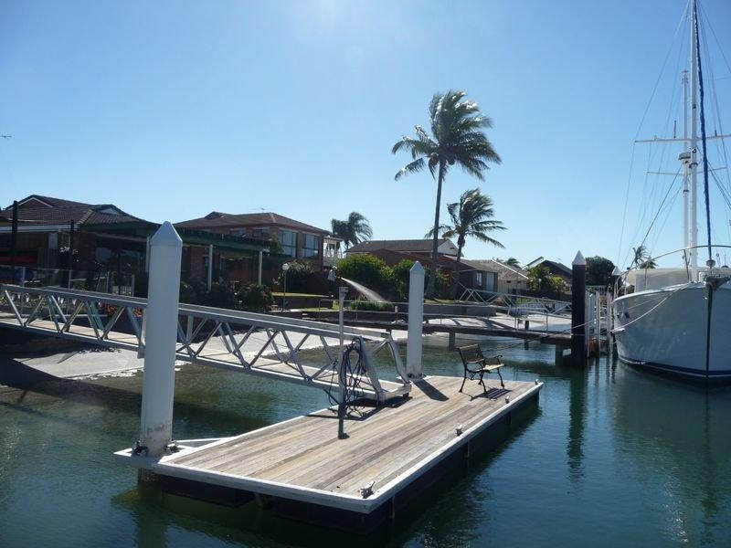 25 O’Grady Drive, Paradise Point QLD 4216