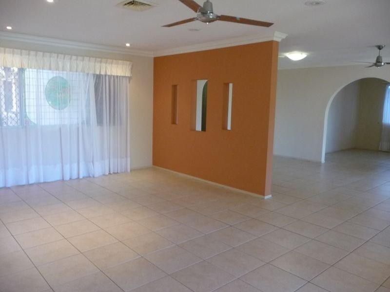 25 O’Grady Drive, Paradise Point QLD 4216