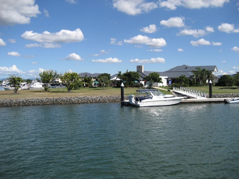 30 Marina Parade, Jacobs Well QLD 4208