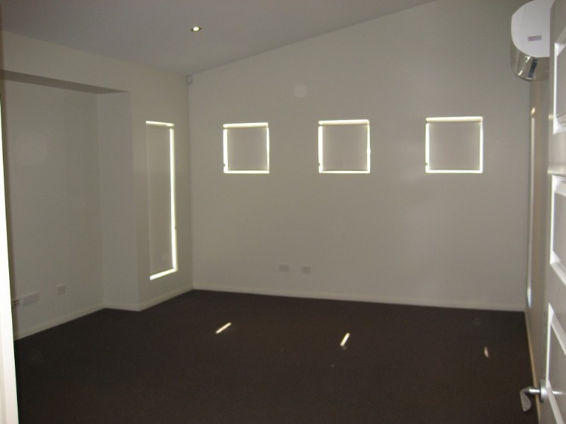 30 Marina Parade, Jacobs Well QLD 4208