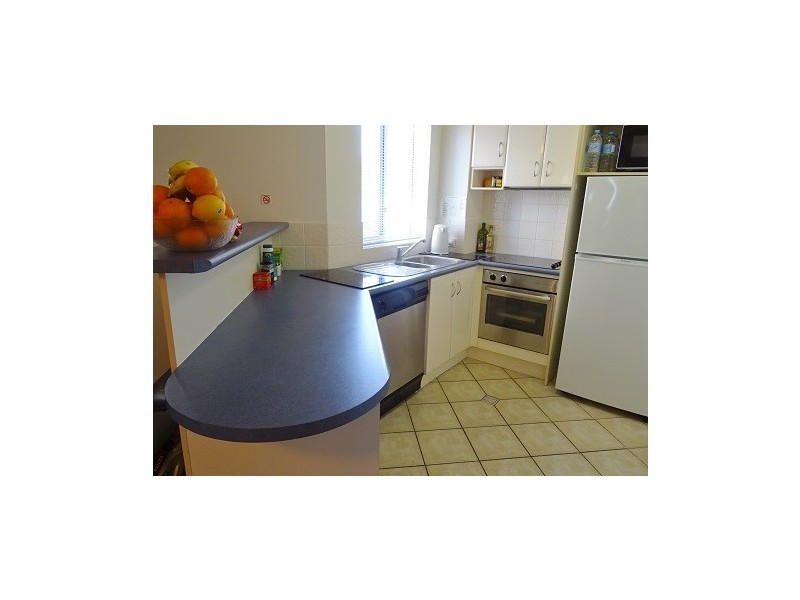 32/484 Marine Parade, Biggera Waters QLD 4216