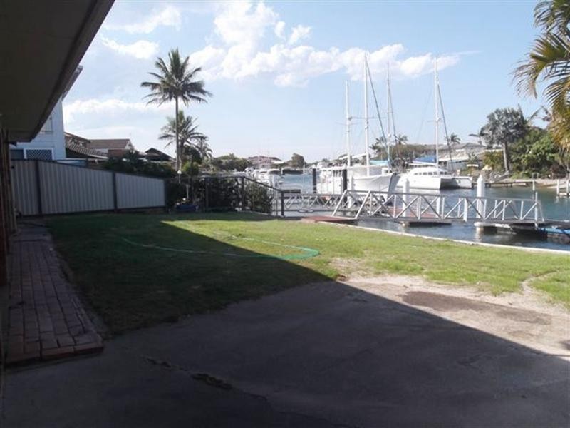25 O’Grady Drive, Paradise Point QLD 4216