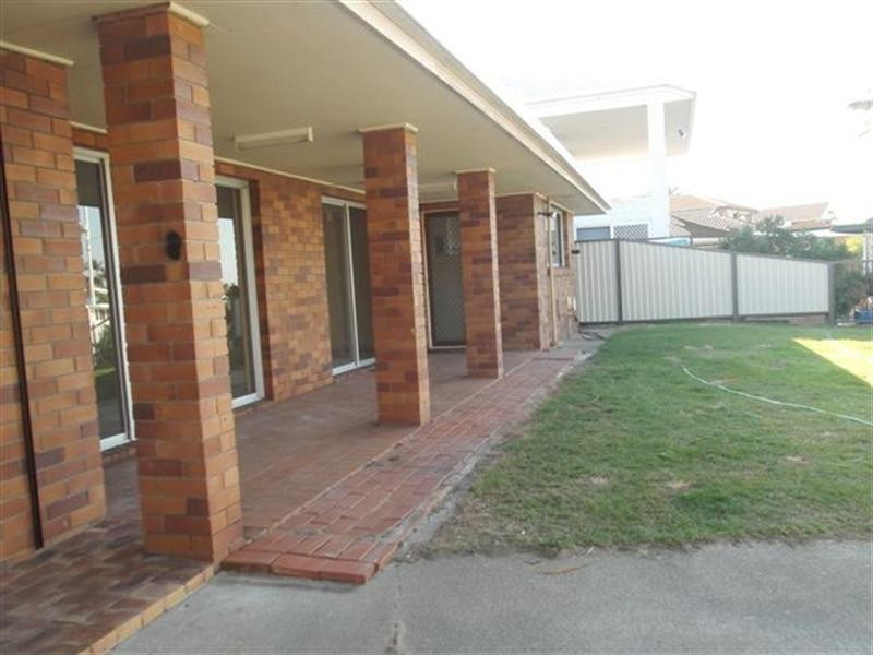 25 O’Grady Drive, Paradise Point QLD 4216