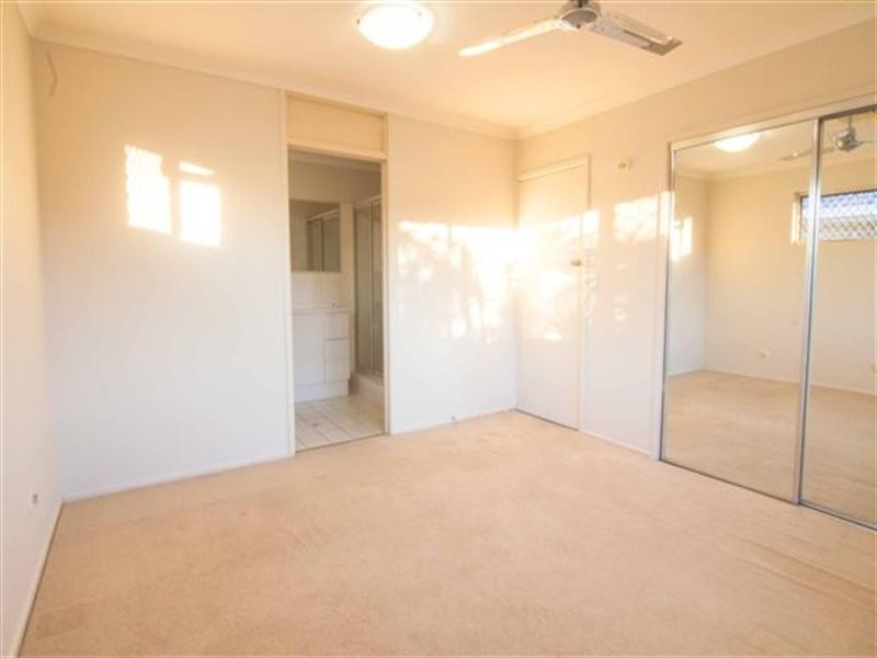 25 O’Grady Drive, Paradise Point QLD 4216