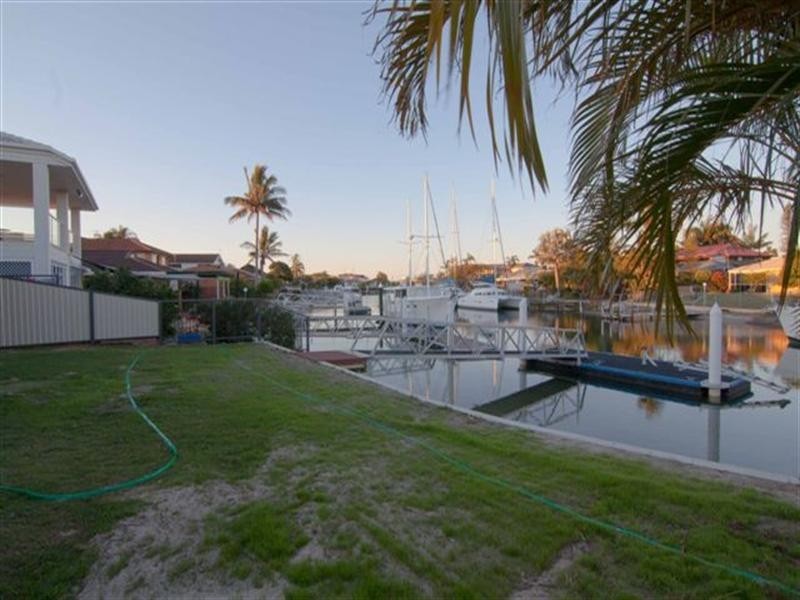 25 O’Grady Drive, Paradise Point QLD 4216
